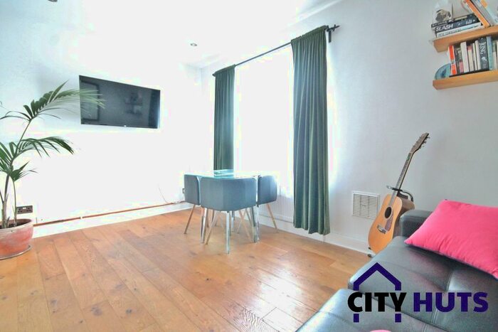 2 Bedroom Flat To Rent In Aberdeen Road, London, N18