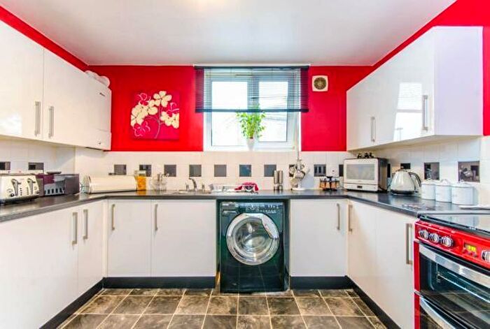 2 Bedroom Flat To Rent In Stratford Road, London, E13