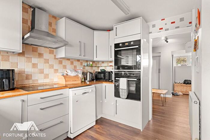 3 Bedroom Terraced House For Sale In Nicholls Field, Harlow, CM18