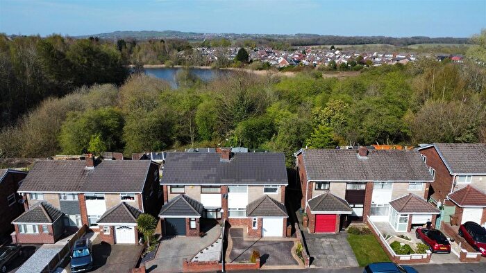 3 Bedroom Semi Detached House For Sale In Hinckley Road, St Helens, WA11