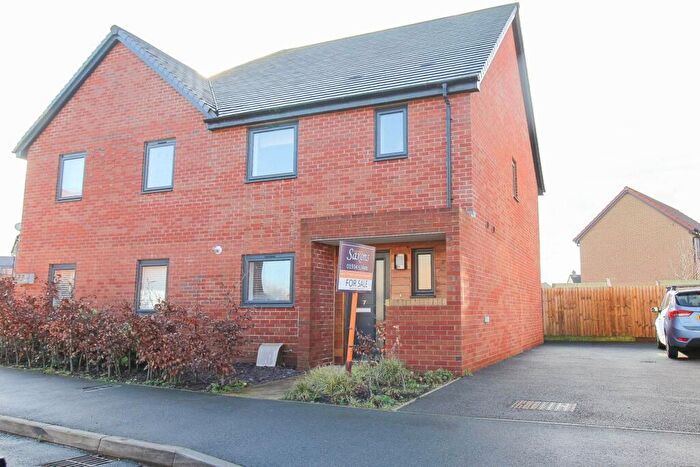 3 Bedroom Semi-Detached House For Sale In Fox Avenue**Good Size South Facing Garden**Solar Panels**Vacant**, BS49