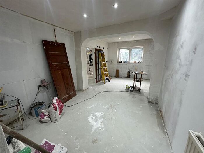 3 Bedroom Semi-Detached Bungalow To Rent In Beattyville Gardens, Barkingside, Ilford, IG6