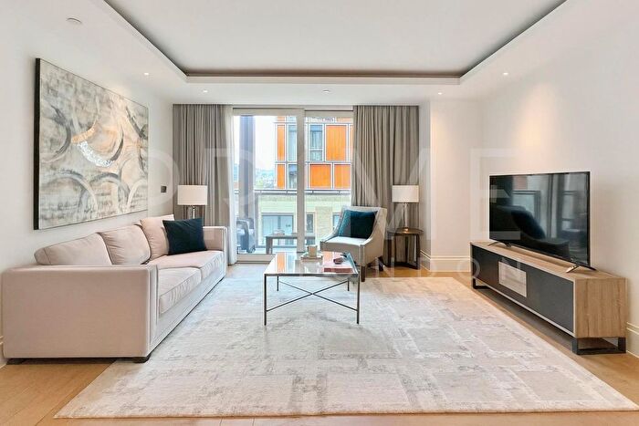 2 Bedroom Flat To Rent In Savoy House, Strand, London, WC2R