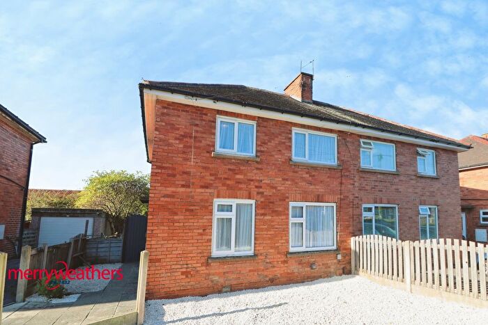 3 Bedroom Semi-detached House To Rent In Marlowe Drive, Herringthorpe, Rotherham, S65