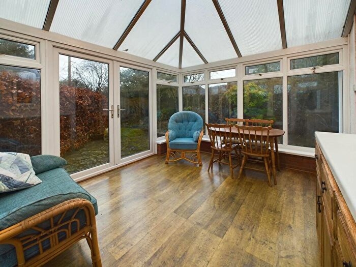 2 Bedroom Detached Bungalow For Sale In Merthyr Road, Llanfoist, NP7