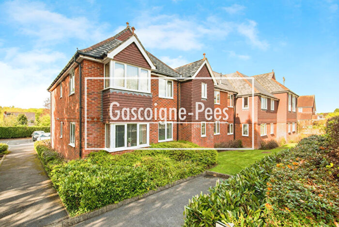2 Bedroom Apartment To Rent In Basingstoke, RG22