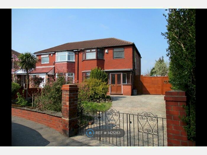 3 Bedroom Semi-Detached House To Rent In Billy Lane, Swinton, Manchester, M27