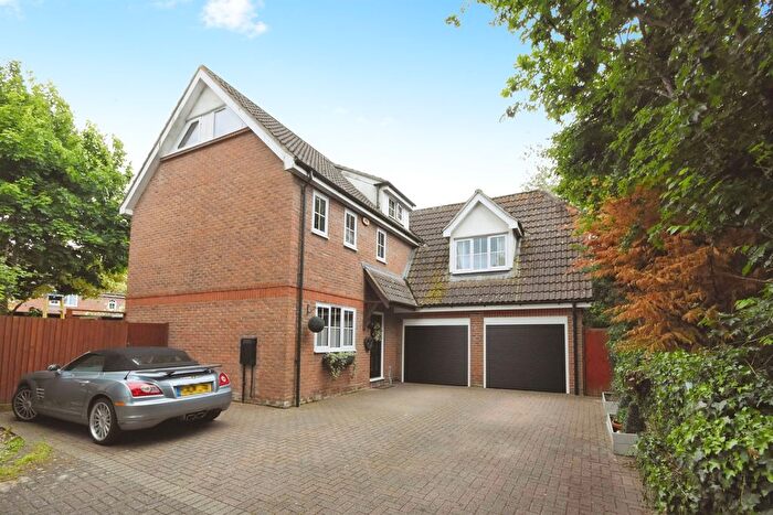6 Bedroom Detached House For Sale In Ridings Avenue, Great Notley, Braintree, CM77