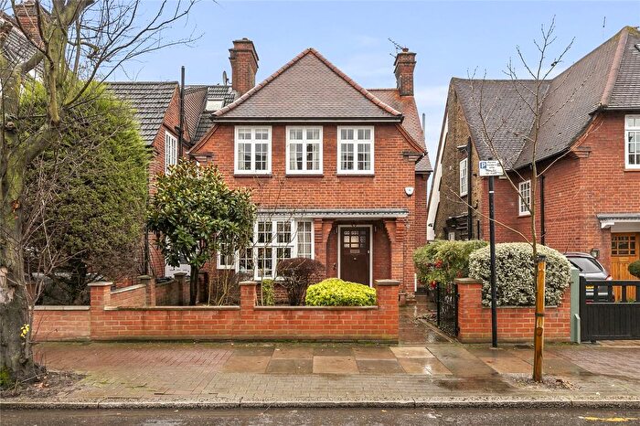 4 Bedroom End Terrace House For Sale In Ellerton Road, London, SW18
