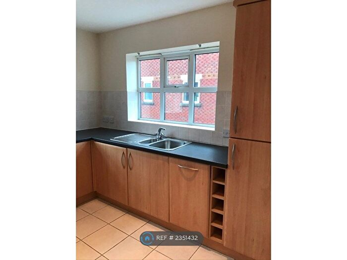 2 Bedroom Maisonette To Rent In The Mariners, Lytham St. Annes, FY8