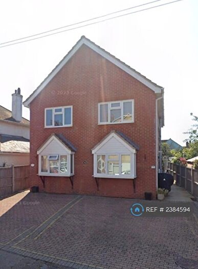 1 Bedroom Flat To Rent In Woodberry Way, Walton On The Naze, CO14