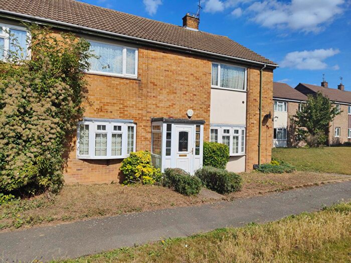 2 Bedroom Maisonette To Rent In Queens Gardens, Dartford, DA2