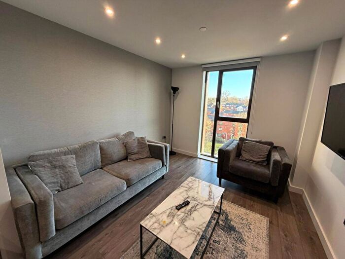 Flat To Rent In Crump Street, Liverpool, Merseyside, L1