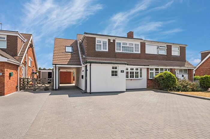 4 Bedroom Semi-Detached House For Sale In Longden Close, Haynes, MK45