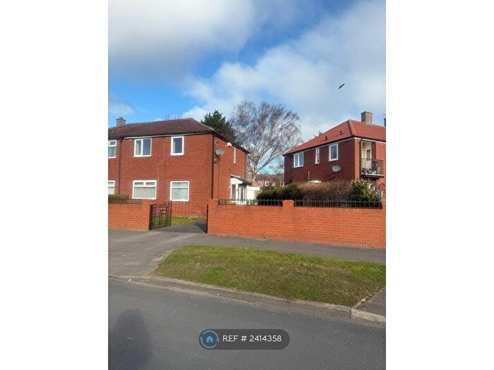 3 Bedroom Semi-Detached House To Rent In Mill Green Road, Leeds, LS14