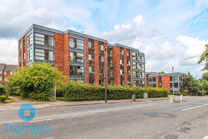 2 Bedroom Flat For Sale In Binding House, Binding Close, Carrington, NG5