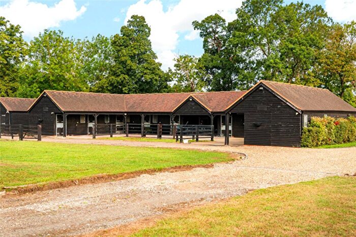 2 Bedroom Barn Conversion For Sale In Crafton, Leighton Buzzard, Buckinghamshire, LU7