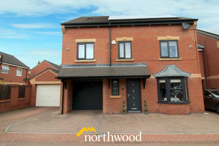 5 Bedroom Detached House To Rent In Fountains Close, Kirk Sandall, Doncaster, DN3