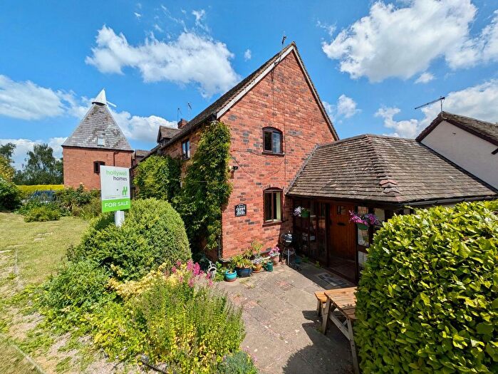 3 Bedroom Barn Conversion For Sale In Westacre, Crews Hill Court, WR6