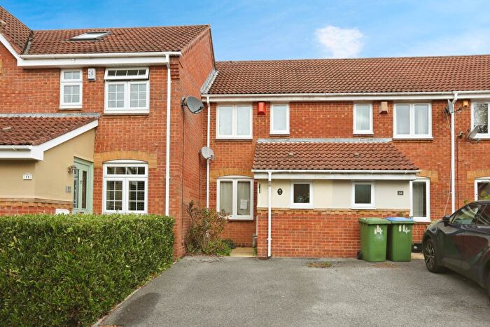 2 Bedroom Terraced House For Sale In Mosaic Close, Southampton, Hampshire, SO19