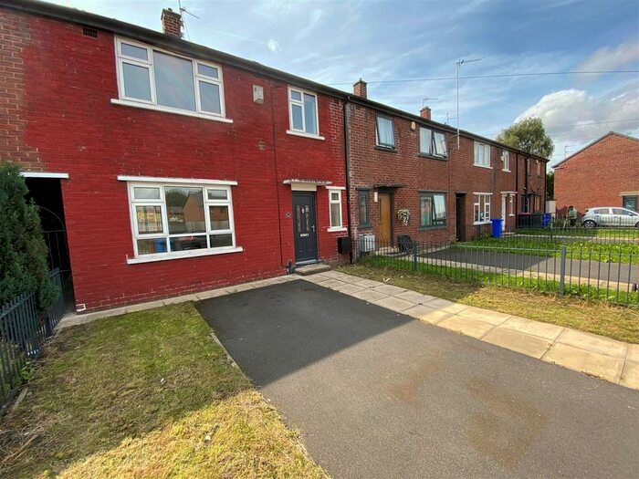 3 Bedroom Terraced House To Rent In Aylesbury Close, Salford, M5
