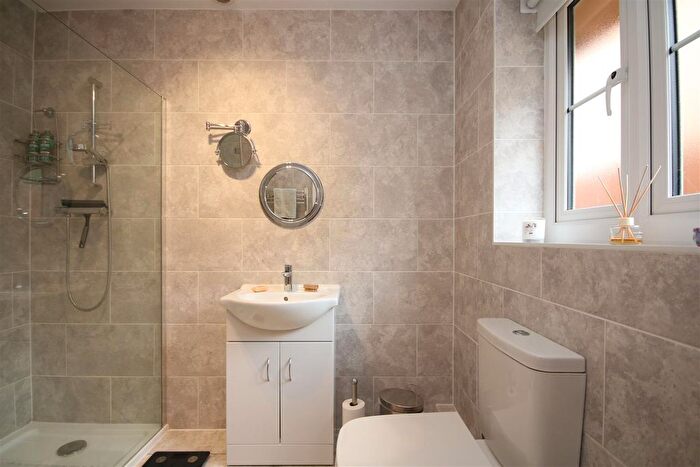 2 Bedroom Detached Bungalow For Sale In The Firs, Winforton, Hereford, HR3