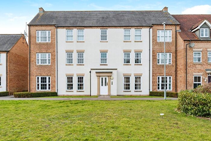 2 Bedroom Flat For Sale In Longchamp Drive, Ely, CB7