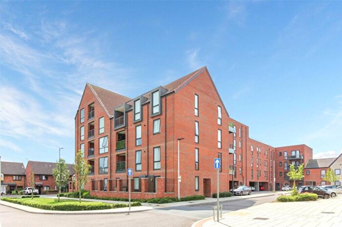 1 Bedroom Flat To Rent In Marine Crescent, Ilford, IG6