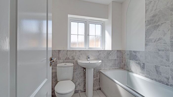 2 Bedroom Terraced House For Sale In Bradford Fp, Bradford, BD10