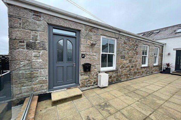 1 Bedroom Flat To Rent In Station Road, Redruth, TR15