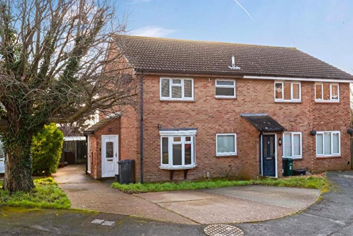 1 Bedroom House For Sale In Lodge Close, Portslade, Brighton, BN41