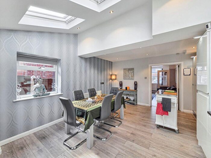 2 Bedroom Semi-Detached House For Sale In Caldecott Road, Manchester, M9