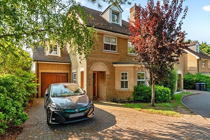 4 Bedroom Detached House To Rent In London Road, Englefield Green, TW20