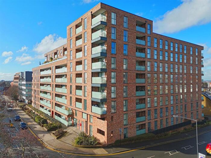 2 Bedroom Apartment For Sale In Sherwood Road, Harrow, HA2