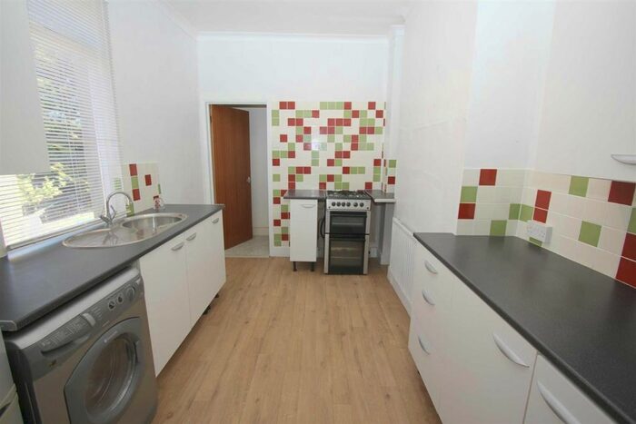 1 Bedroom Flat To Rent In St. Anns Road, Southend-On-Sea, SS2