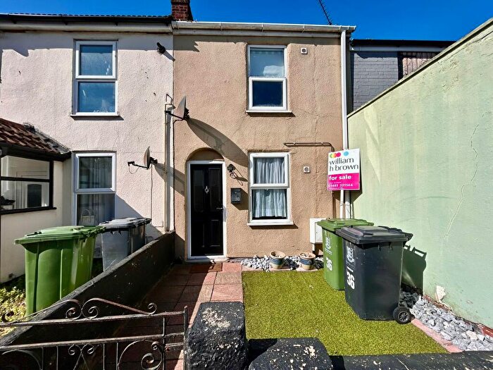 2 Bedroom Terraced House For Sale In Camden Road, Great Yarmouth, NR30