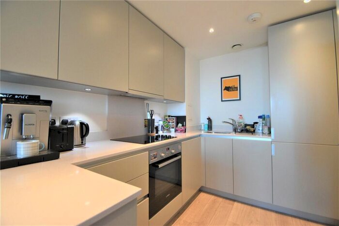 1 Bedroom Apartment To Rent In Saffron Central Square, Croydon, CR0