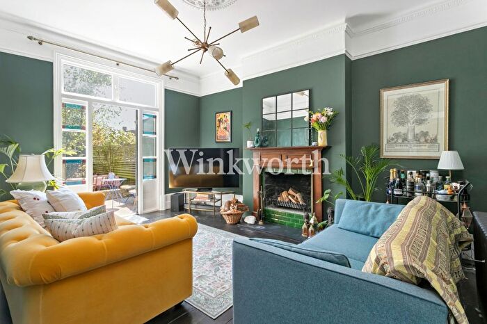 1 Bedroom Flat For Sale In Belmont Road, London, N15