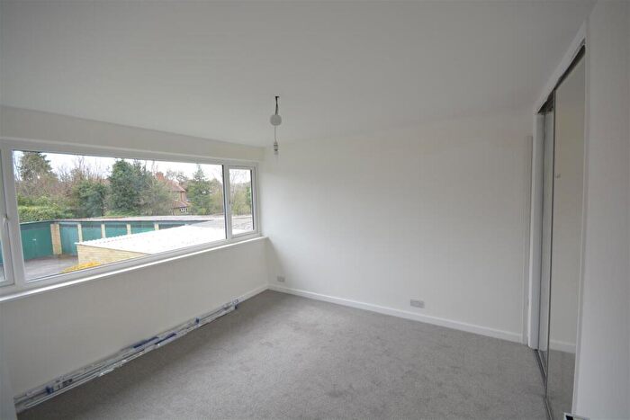 2 Bedroom Apartment To Rent In Balquhain Close, Ashtead, Surrey, KT21