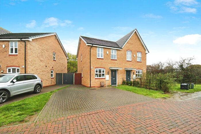 2 Bedroom Semi Detached House For Sale In Tom Piper Close, Ridge Lane, Nuneaton, Warwickshire, CV10