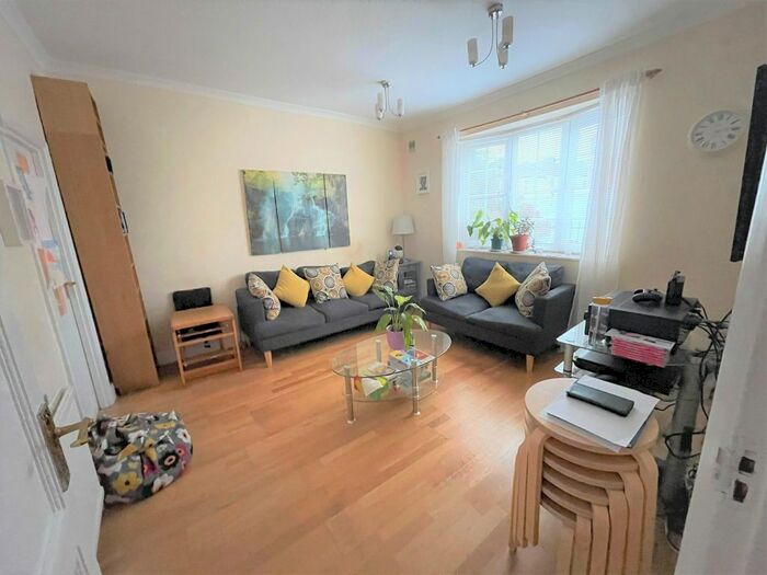 2 Bedroom Terraced House To Rent In Osborne Road, Thornton Heath CR7