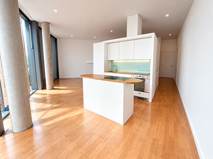 Flat To Rent In Greengate, Salford, M3