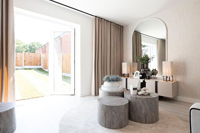 4 Bedroom Semi-Detached House For Sale In Parr Avenue, Whiston, L35