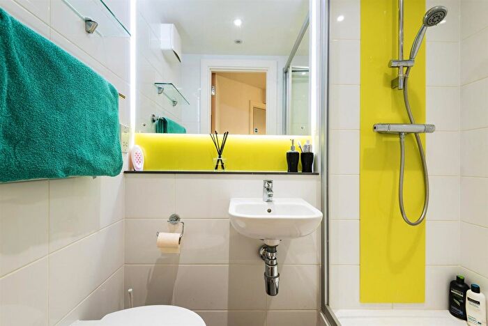 Studio To Rent In Corporation Street, Birmingham, B4