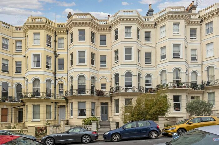 1 Bedroom Flat To Rent In Cambridge Road, Hove, East Sussex, BN3