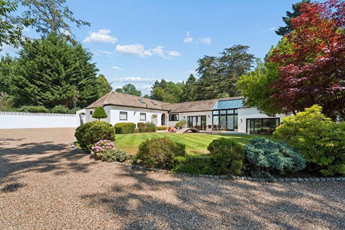 5 Bedroom Detached House For Sale In Nottingham Road North, Heronsgate, Chorleywood, Herts, WD3