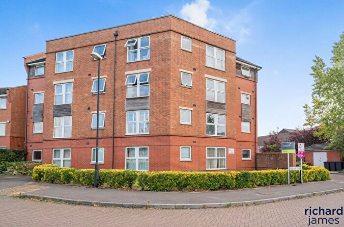 2 Bedroom Flat For Sale In Celsus Grove, Old Town, Swindon, SN1