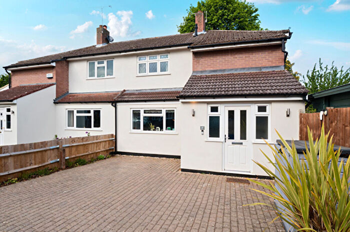 3 Bedroom Semi-Detached House For Sale In Cherry Orchard Road, Bromley, Kent, BR2