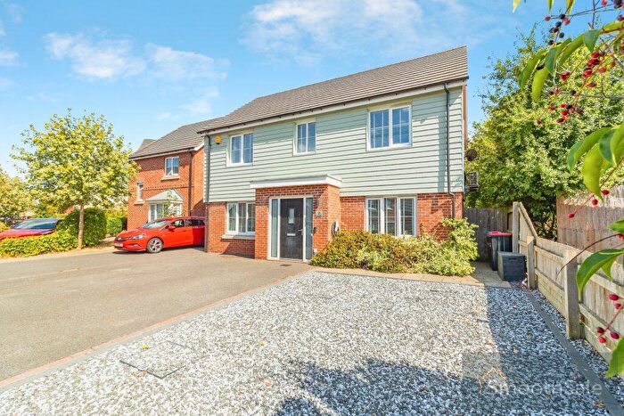4 Bedroom Detached House For Sale In Holmes Meadow, Milton Keynes, MK14