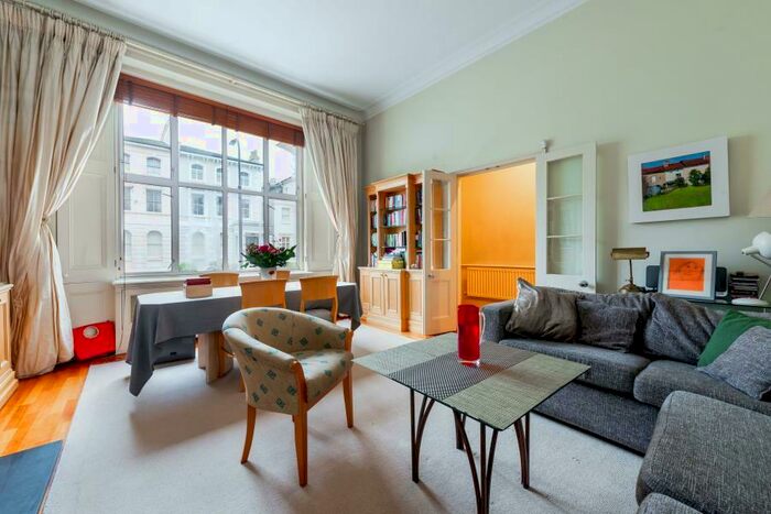 2 Bedroom Flat To Rent In Buckland Crescent, Belsize Park, NW3